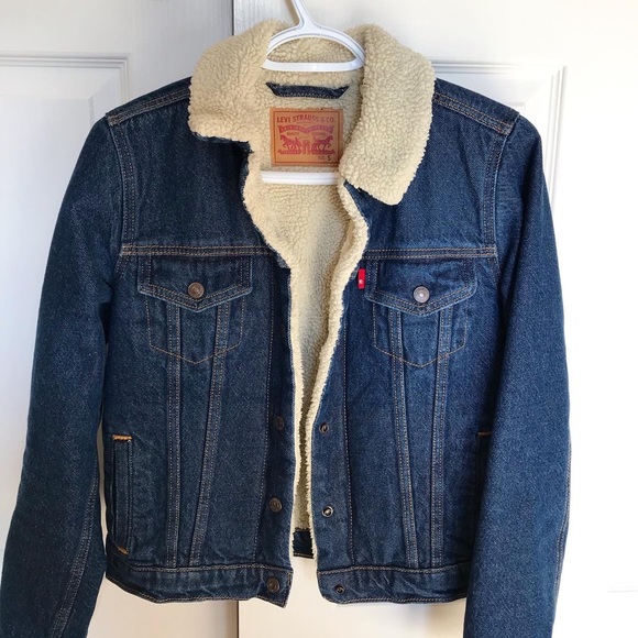 Levi’s sherpa denim jacket - Picture 1 of 3